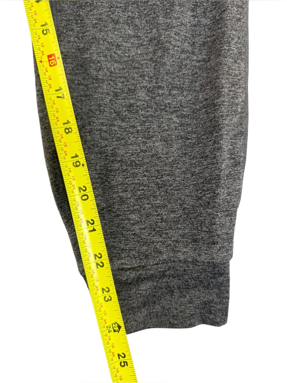 Vuori Performance Joggers - Picture 6 of 8